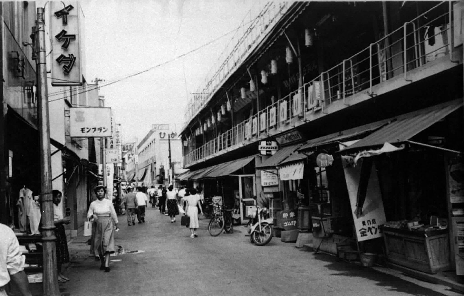 010.jpg