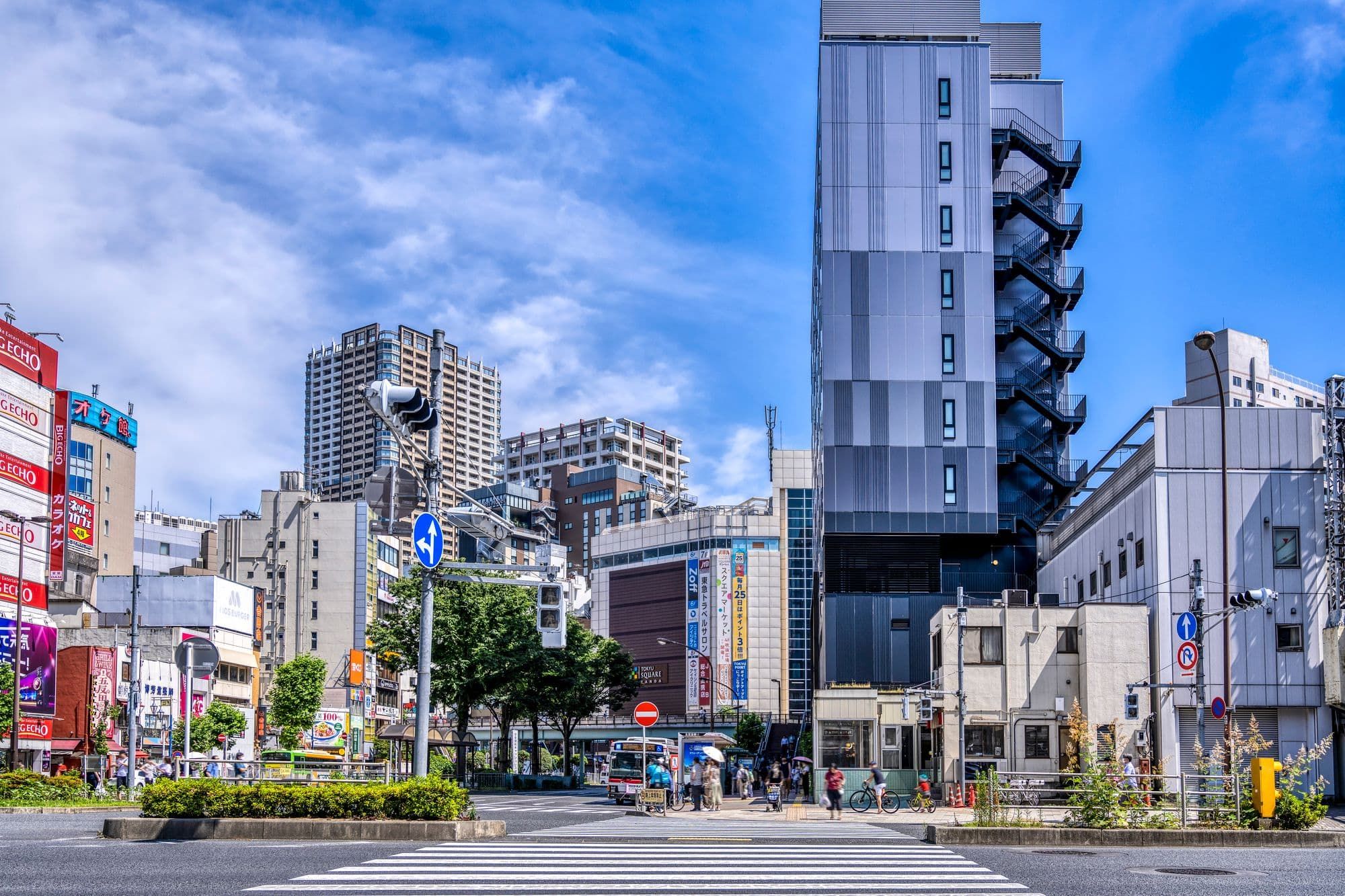 n-pixta_91052888_M_176a7fa2dd.jpg